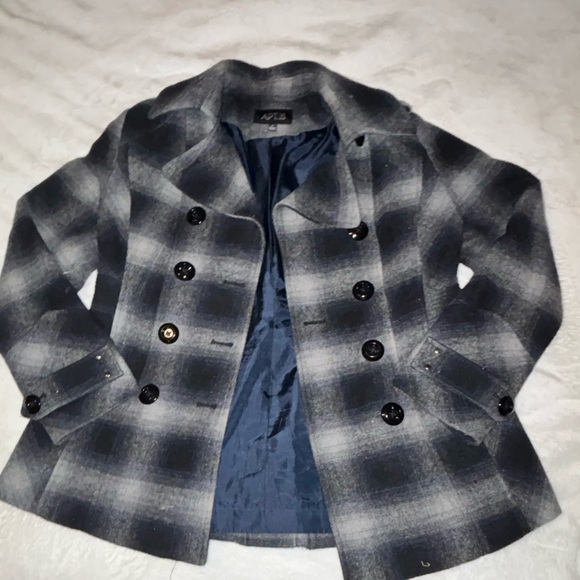 APT9 grey, black, white plaid PEA COAT size L - Picture 5 of 7